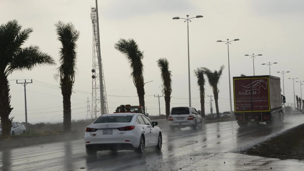 منخفض جوي جديد يؤثر على سلطنة عمان