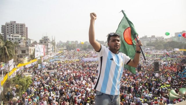 الحركة الطلابية في بنجلاديش تعلق المظاهرات مع ارتفاع القتلى
